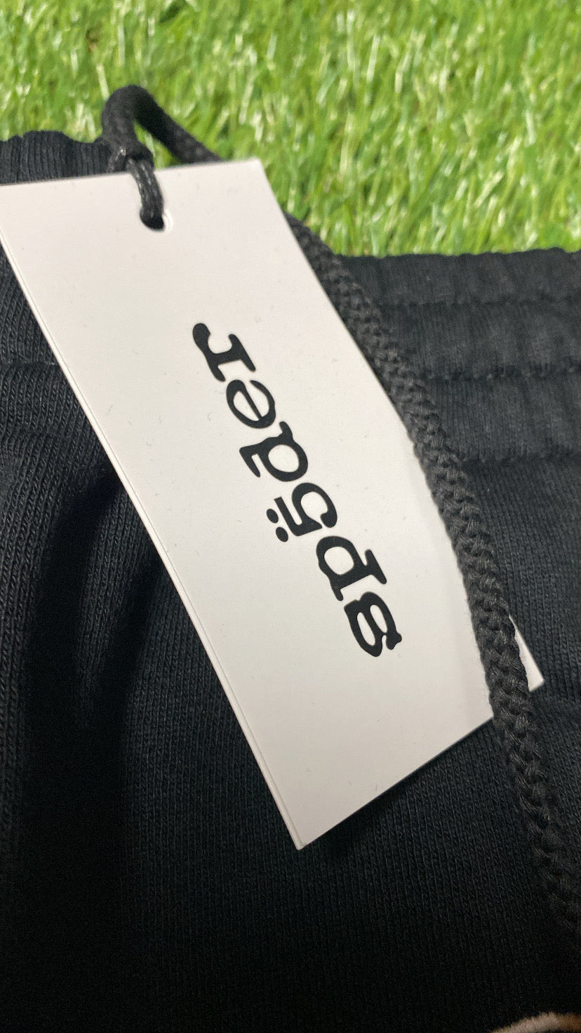 B&W Outline SP5 Shorts