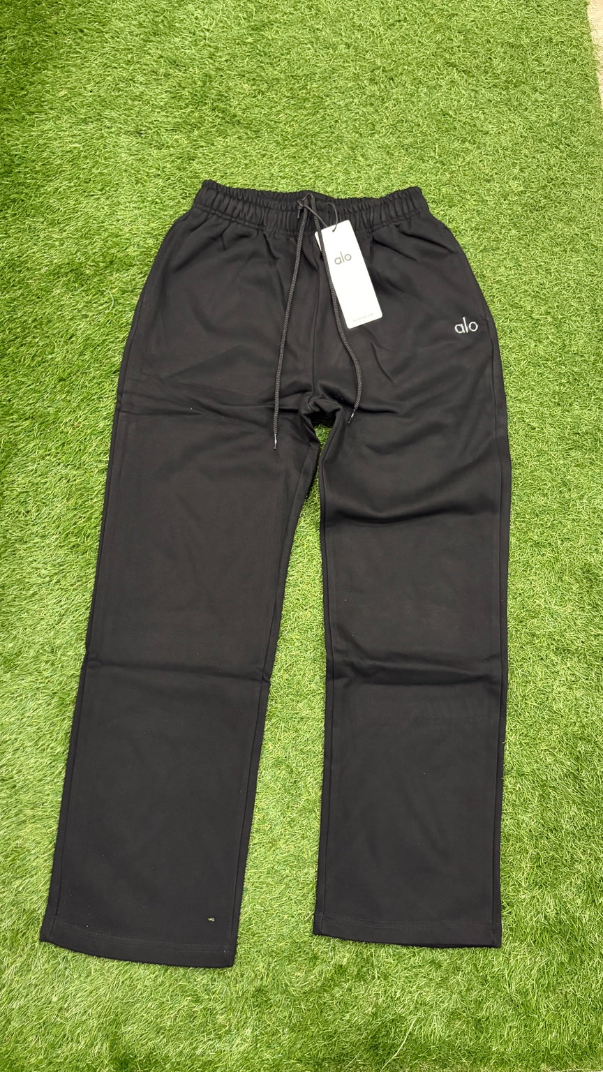 Black Alo straight-leg sweatpants - Full front