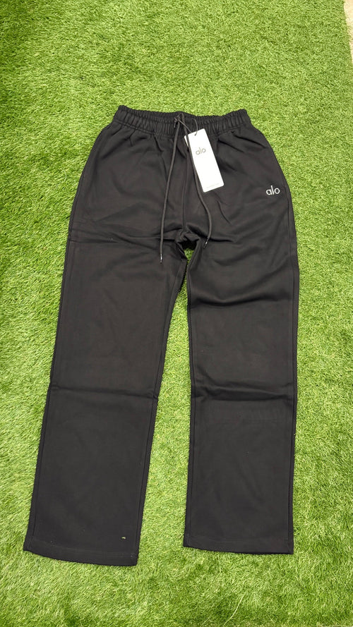 Black Alo straight-leg sweatpants - Full front
